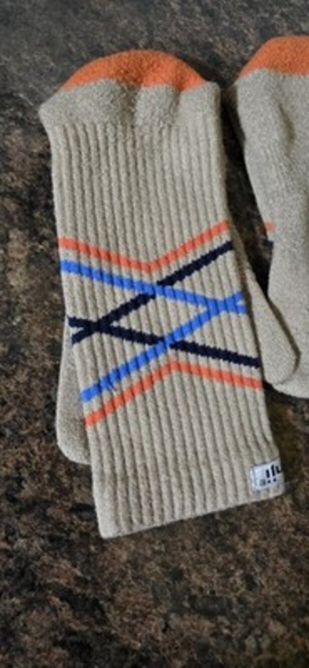 Injinji Run Lightweight Crew Toe Socks Lightweight Running & Walking Socks Small - Picture 5 of 9